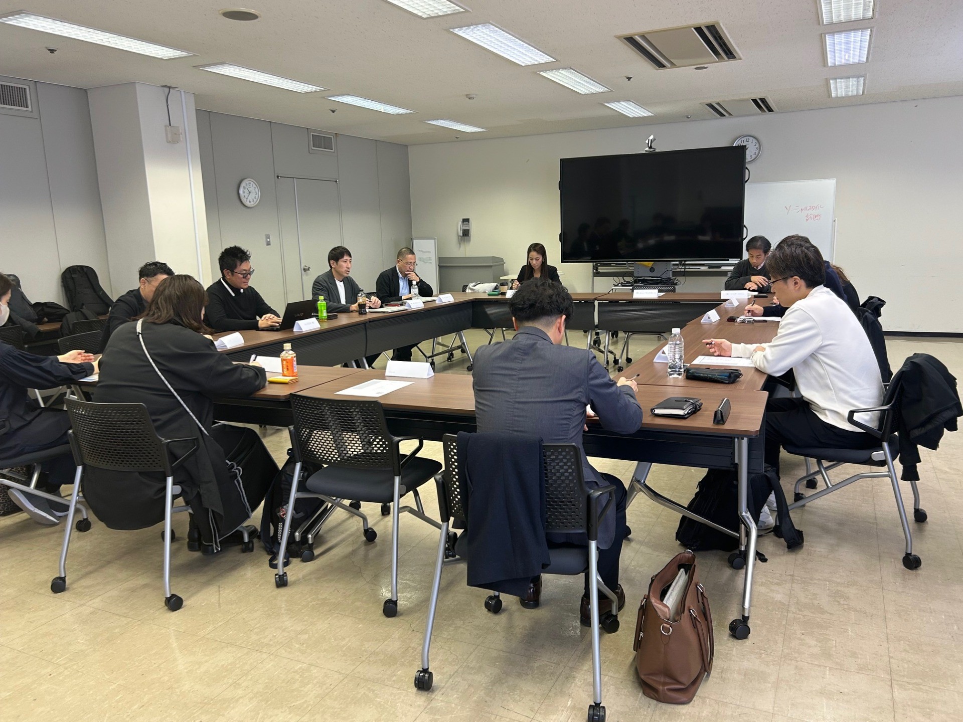 保育園で働く社員の定着に向けた情報交換会が開催されました！（2024年12月3日）